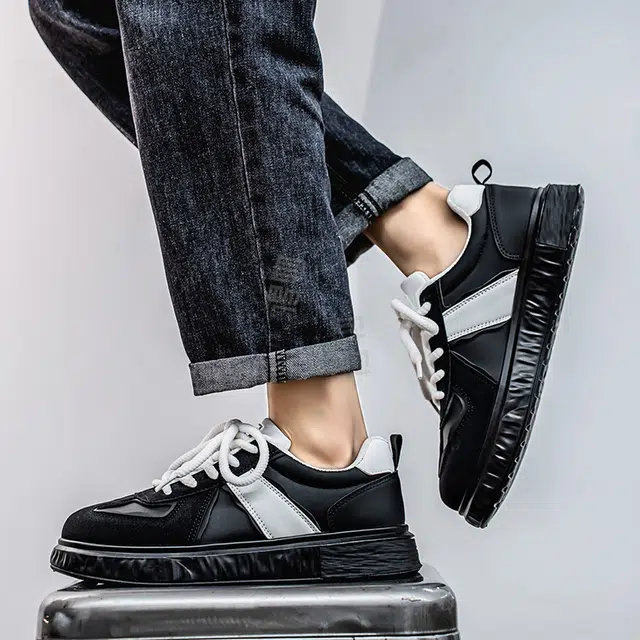 URBAN AUTHENTIC
