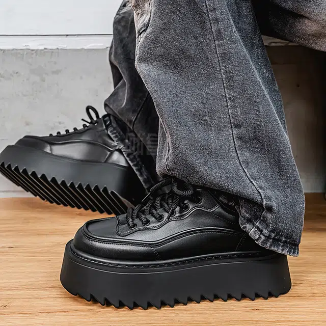 URBAN AUTHENTIC