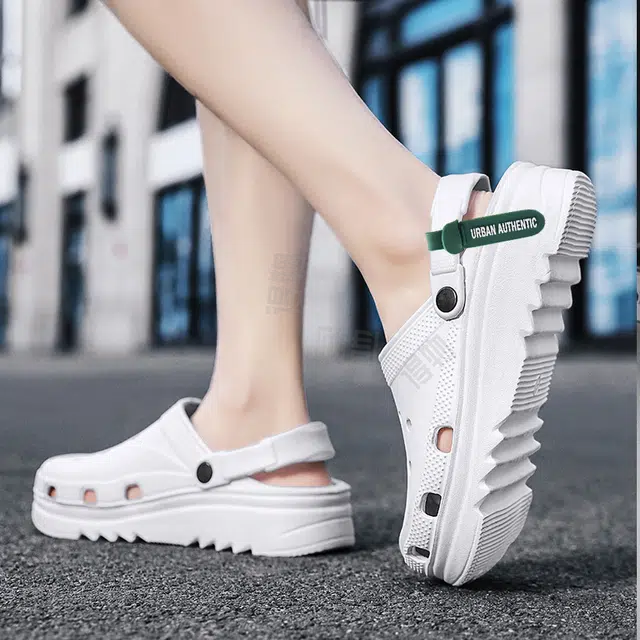 URBAN AUTHENTIC EVA