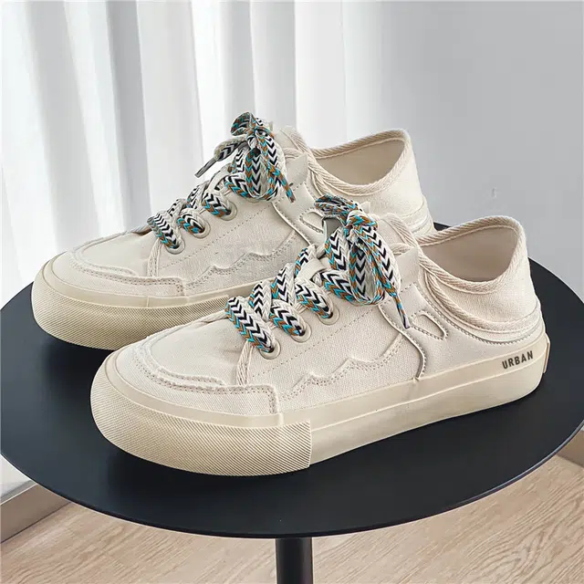 URBAN AUTHENTIC