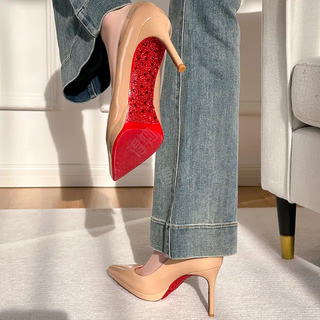 KATHRYN WILSON 9cm