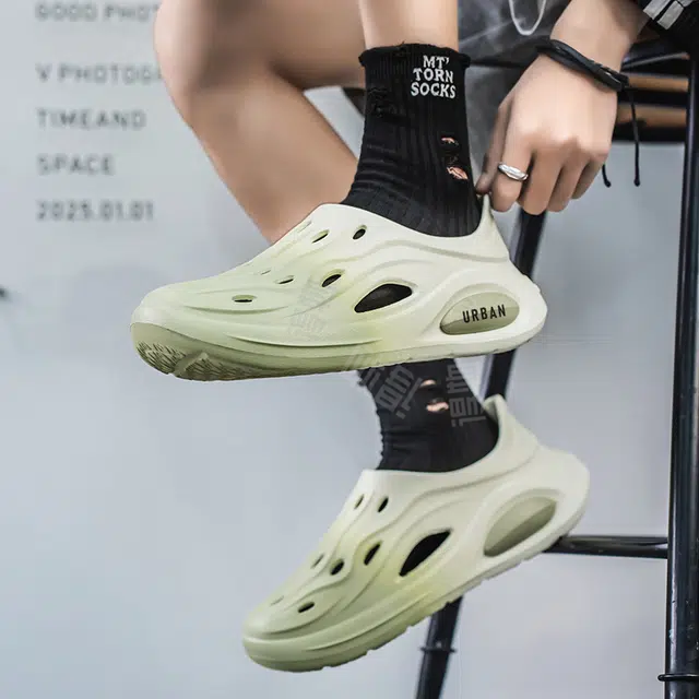 URBAN AUTHENTIC EVA