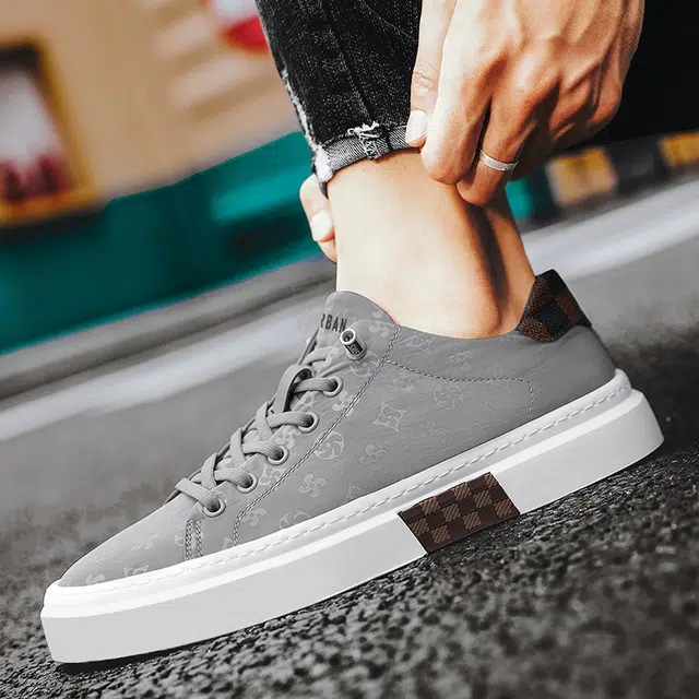 URBAN AUTHENTIC