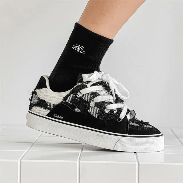 URBAN AUTHENTIC