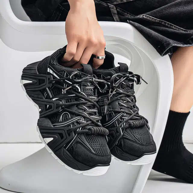 URBAN AUTHENTIC
