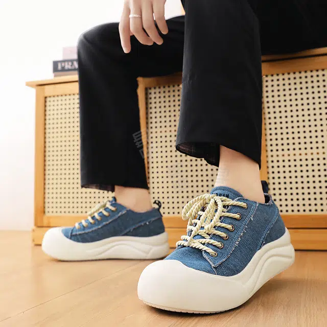 URBAN AUTHENTIC