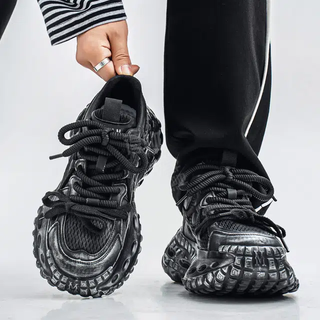 URBAN AUTHENTIC