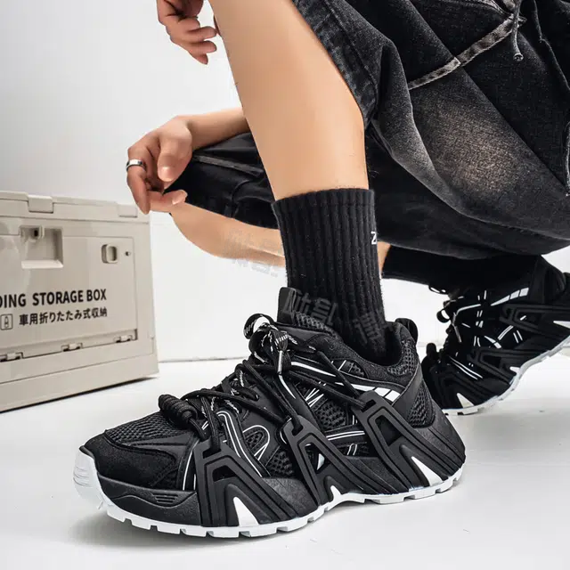 URBAN AUTHENTIC