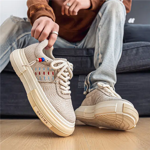 URBAN AUTHENTIC