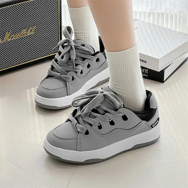 URBAN AUTHENTIC