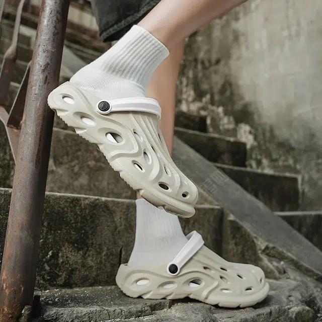 PLAY COBBLER EVA