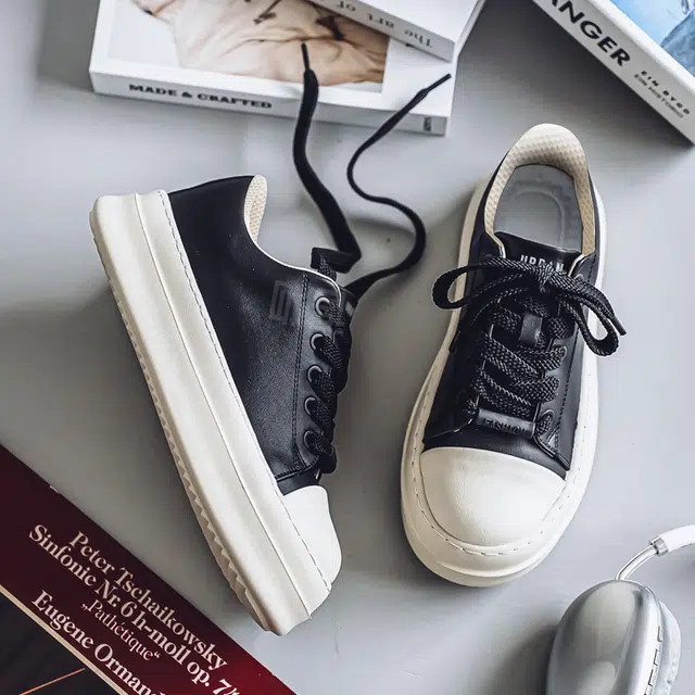 URBAN AUTHENTIC