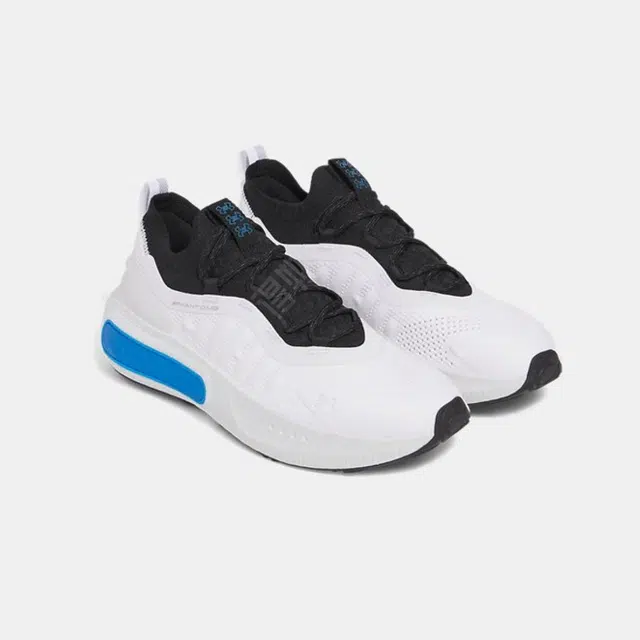 Under Armour Phantom 4