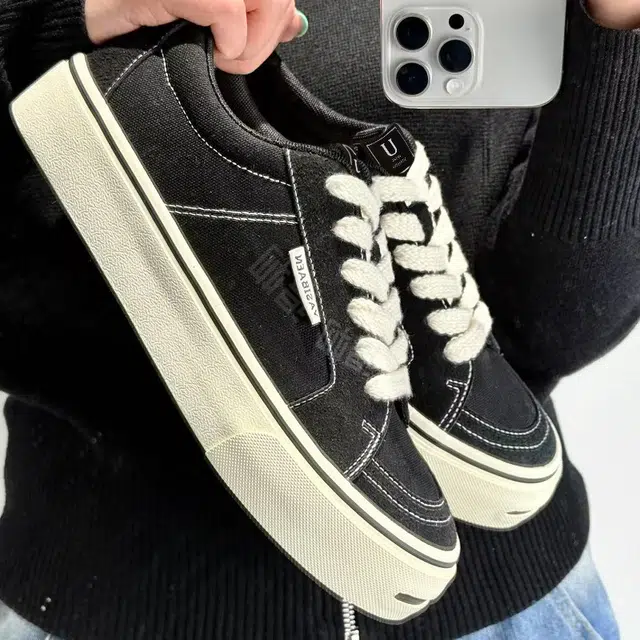 URBAN AUTHENTIC