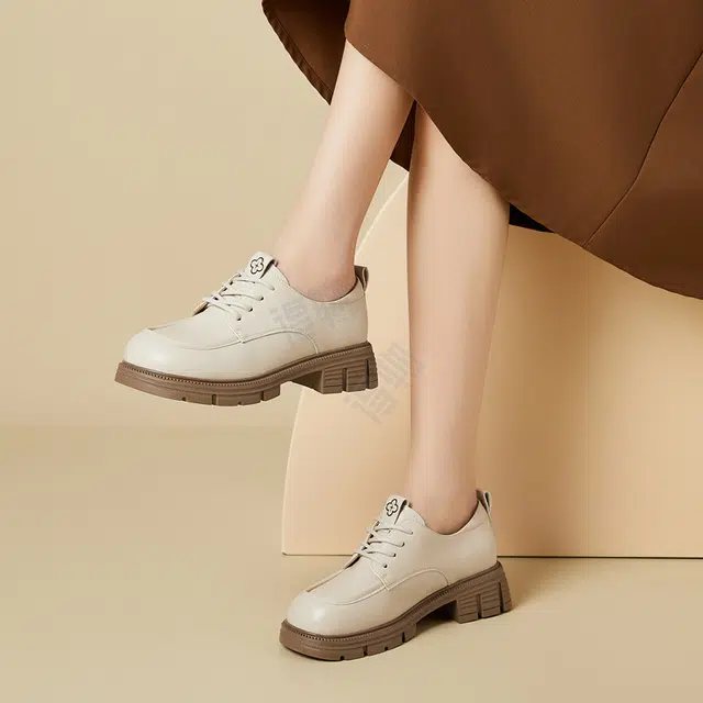 DAPHNE PU