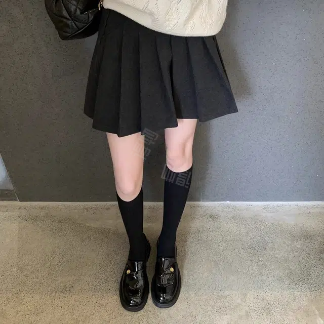 兰缪 漆皮 英伦 学院风 乐福鞋 女 黑色