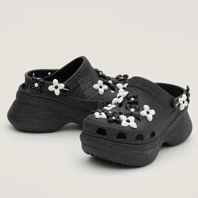CROCS x SMFK EVA