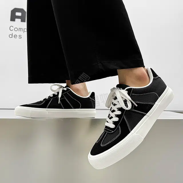 URBAN AUTHENTIC