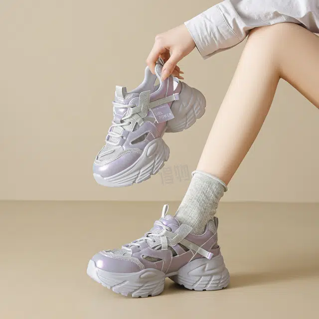 DAPHNE