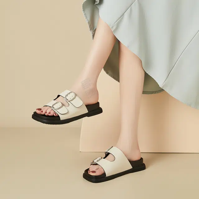 DAPHNE PU