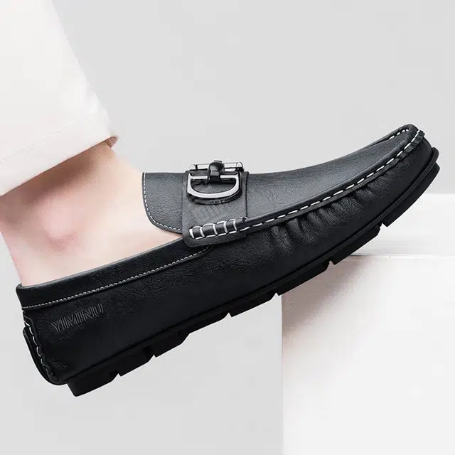 依米奴 高颜值 潮流简约 百搭气质 年轻时尚 真皮耐折 大牌推荐 日常 一脚蹬 舒适轻便 耐磨防滑 商务通勤  男士休闲 男款 黑色