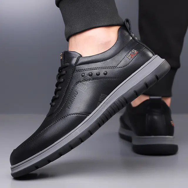 依米奴 真皮质感 高颜值 时尚潮流 舒适百搭 生活轻便 低帮设计 英伦风风格 通勤 时尚质感 年轻气质 型男 防滑耐磨 休闲鞋 男款