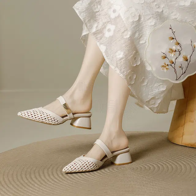 KATHRYN WILSON 4cm