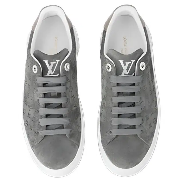LOUIS VUITTON Time Out