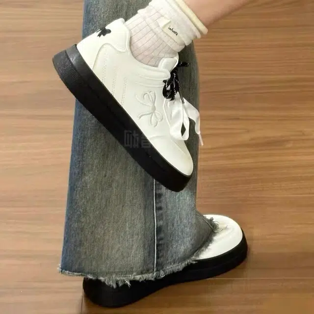 潮流小众复古甜美休闲百搭蝴蝶结厚底小个子显脚小学院风 耐磨轻便透气 低帮 板鞋 女款