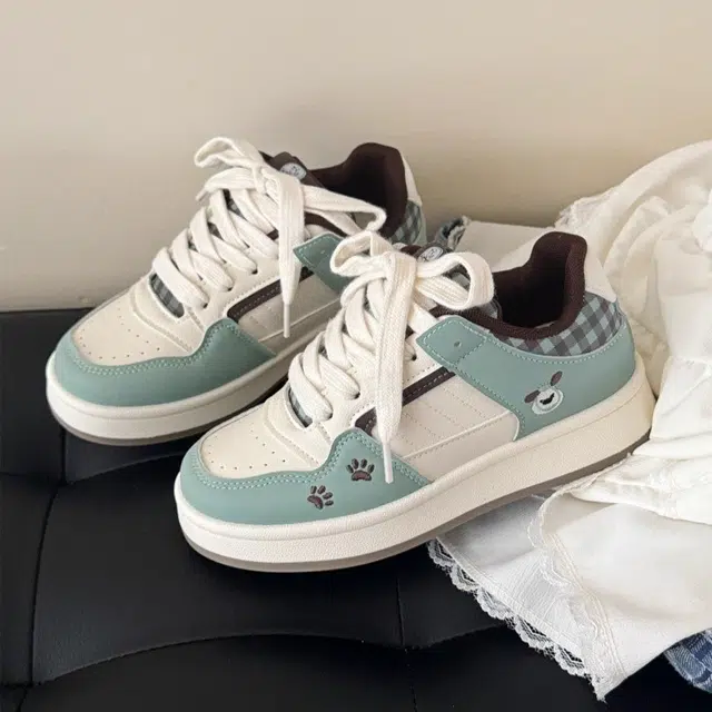 韩系小众厚底 休闲百搭学生运动风 低帮 板鞋 女