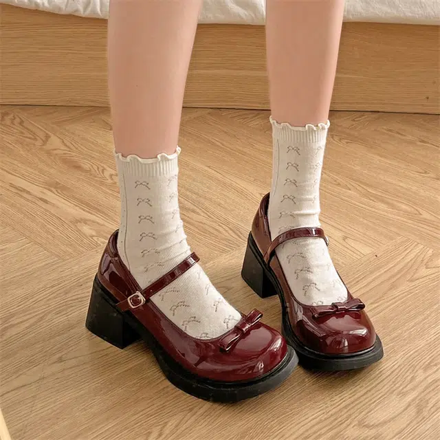 法式复古蝴蝶结英伦风舒适配裙 粗跟 玛丽珍鞋 女款 红色