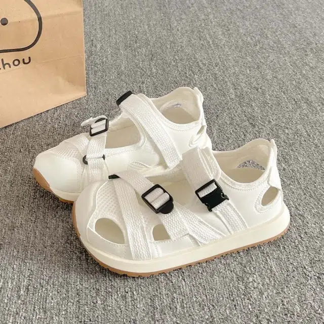 运动与时尚兼具的舒适百搭 生活休闲鞋 女款