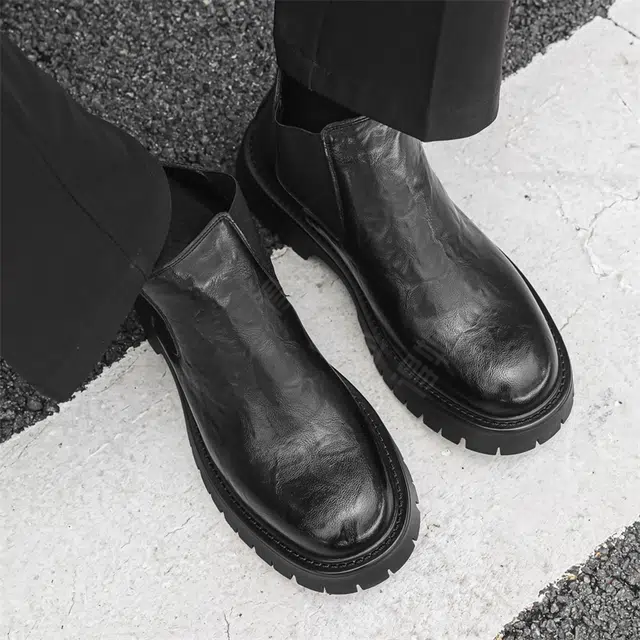 经典潮流轻奢英伦风厚底高帮时尚 短筒 马丁靴 男款 黑色