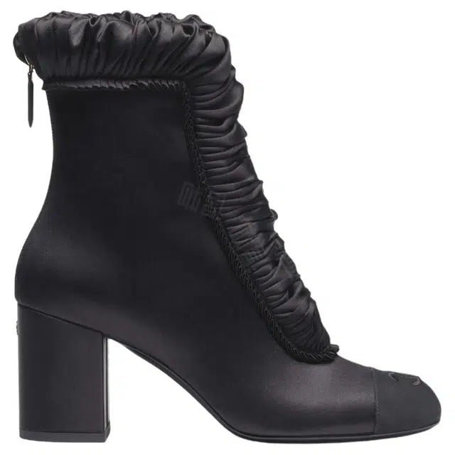 CHANEL 25K Satin Round Toe Ankle Boots