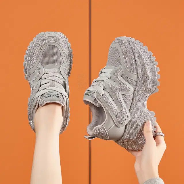 满钻厚底内增高百搭休闲运动户外时尚潮流学院风运动鞋 减震耐磨平衡 低帮 老爹鞋 女款