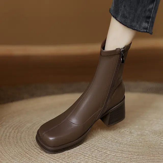 时尚复古小众弹力厚底方头漆皮粗跟显瘦 短靴 女款