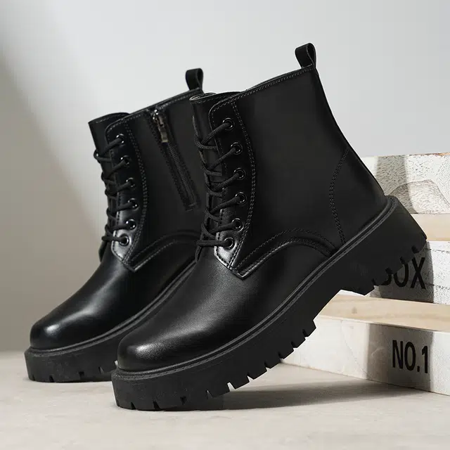 潮流纯色高级感机车风防滑耐磨舒适 中筒 马丁靴 男款 黑色