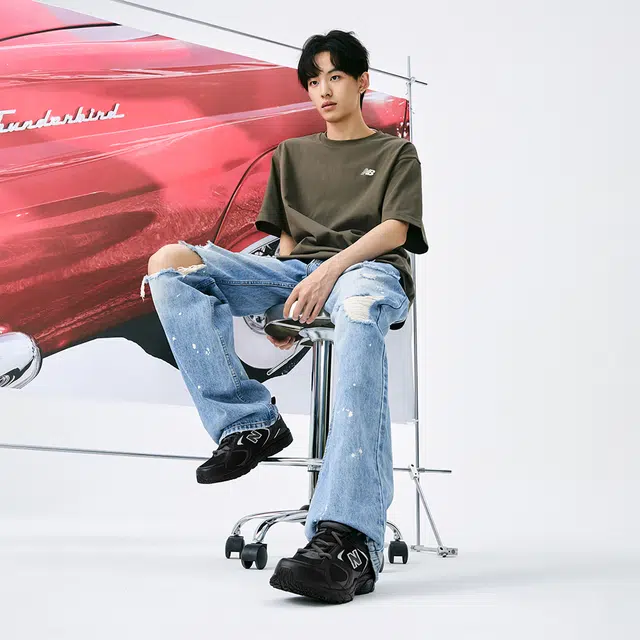 New Balance 408 Black