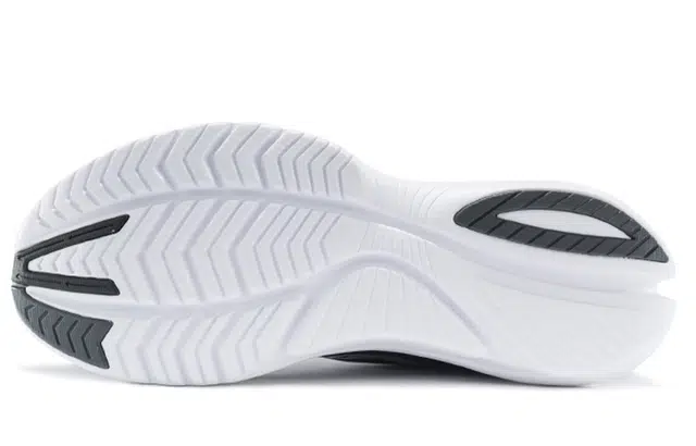 Saucony Kinvara 12 M