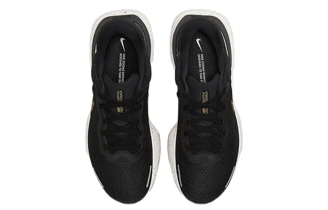 Nike Invincible Run 1 Flyknit