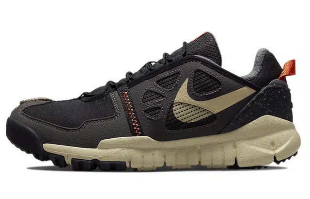 Nike Free Terra Vista Coal Black