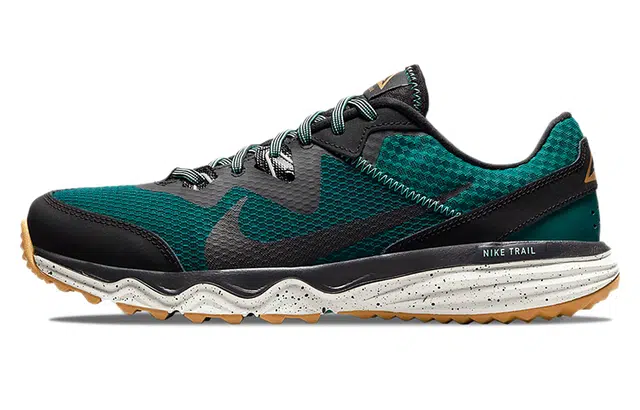 Nike Juniper Trail