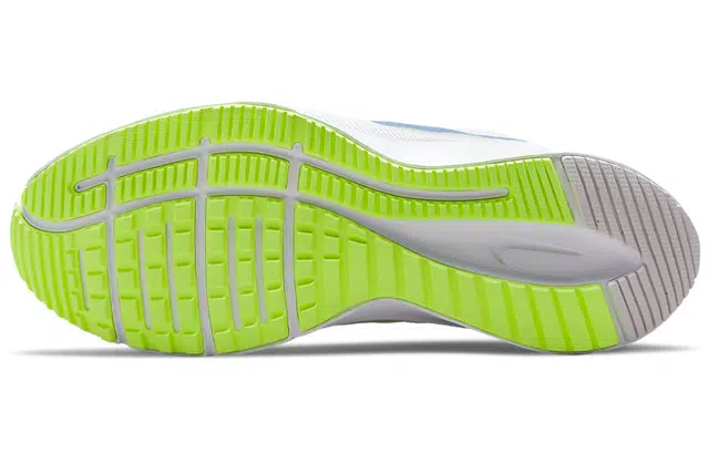 Nike Quest 4