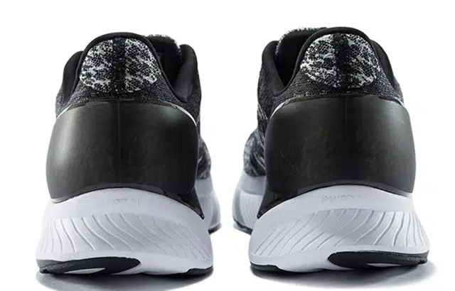 Saucony Endorphin Shift