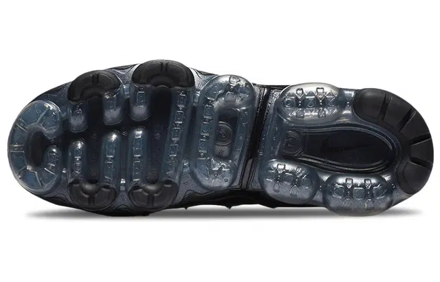 Nike Vapormax Plus Triple Black