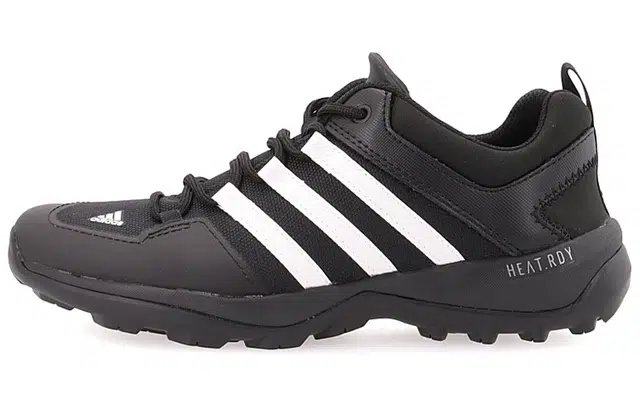 adidas Daroga Plus Canvas