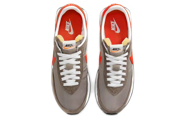 Nike Waffle Trainer 2 Brown Red