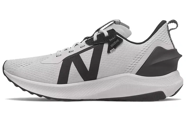 New Balance FuelCell Propel RMX v2