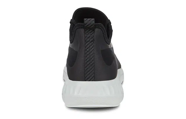 ecco St.1