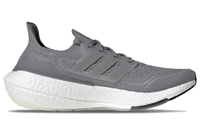 adidas Ultraboost 21